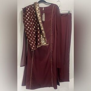 Fiorra Women’s Maroon Poly Crepe A-Line Kurta Set With Dupatta Medium NWT